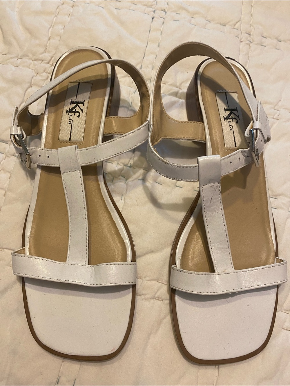 Vintage White T-Strap Buckle Sandals